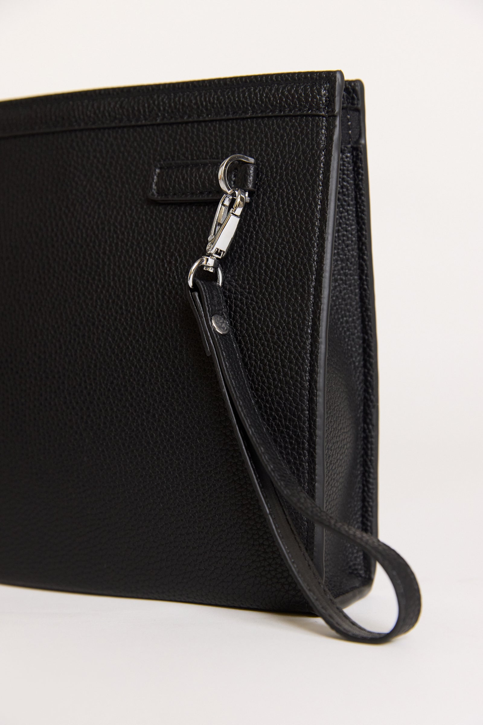 תיק עבה LAYMR | שחור