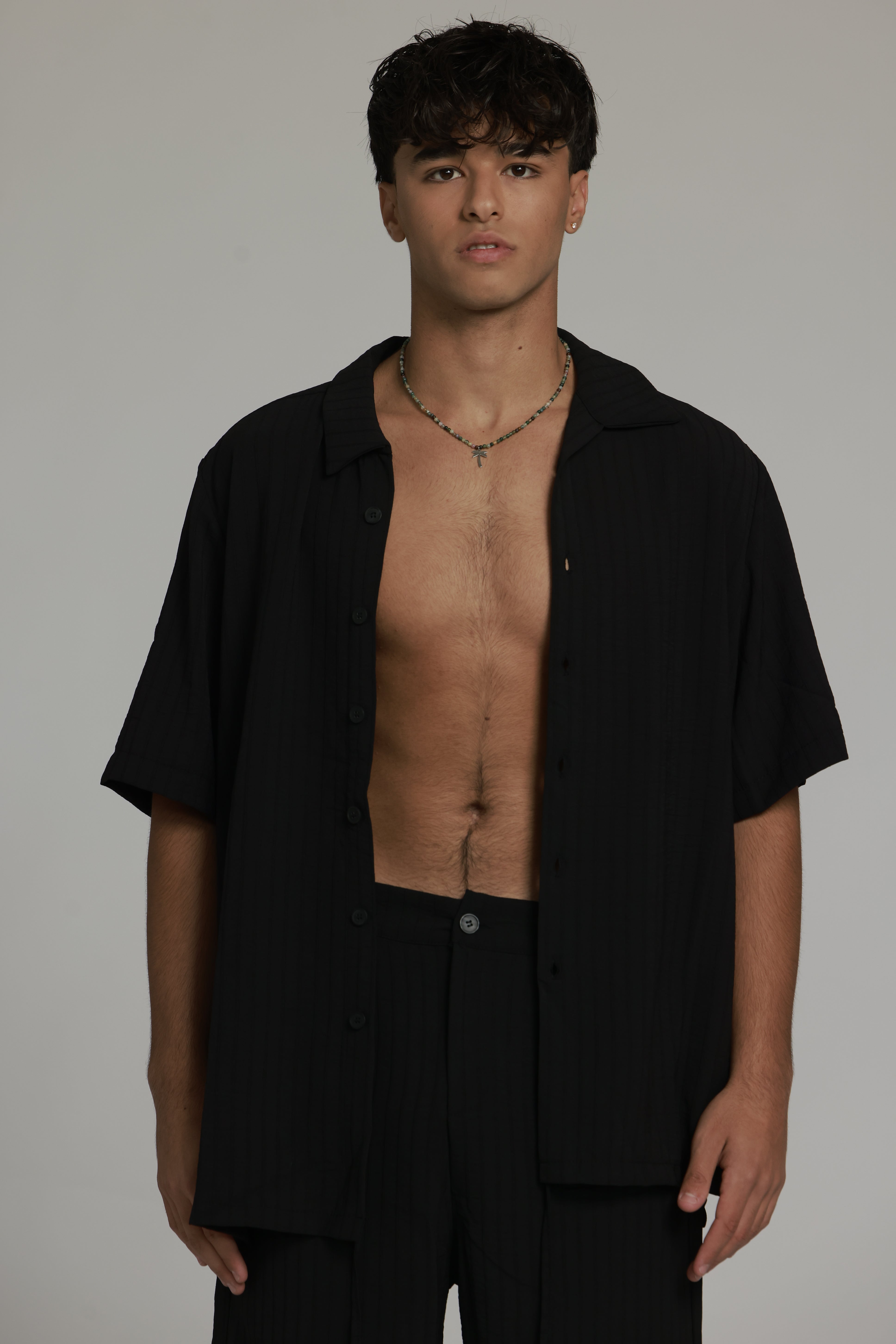 חליפת פסים | שחור