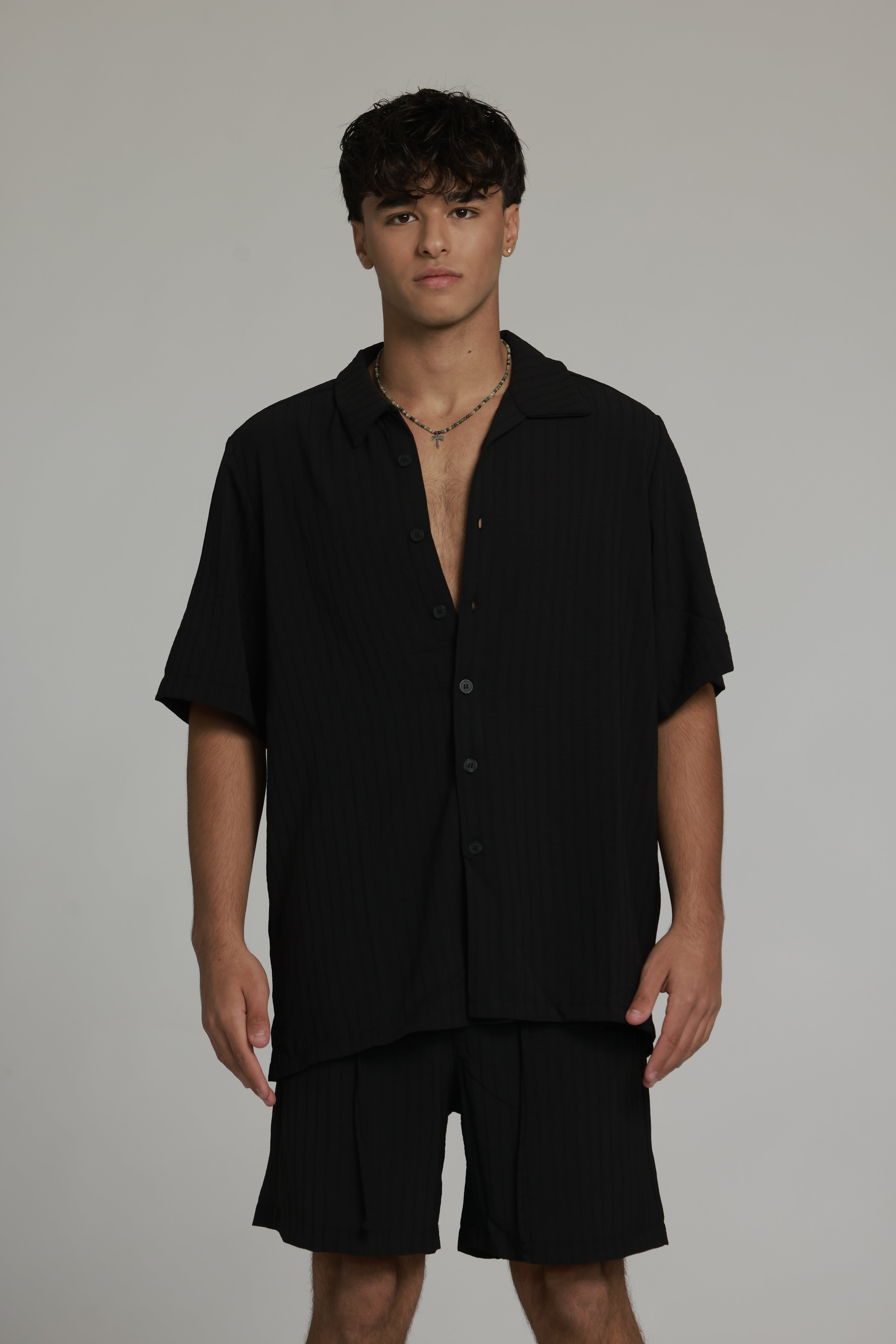 חליפת פסים | שחור