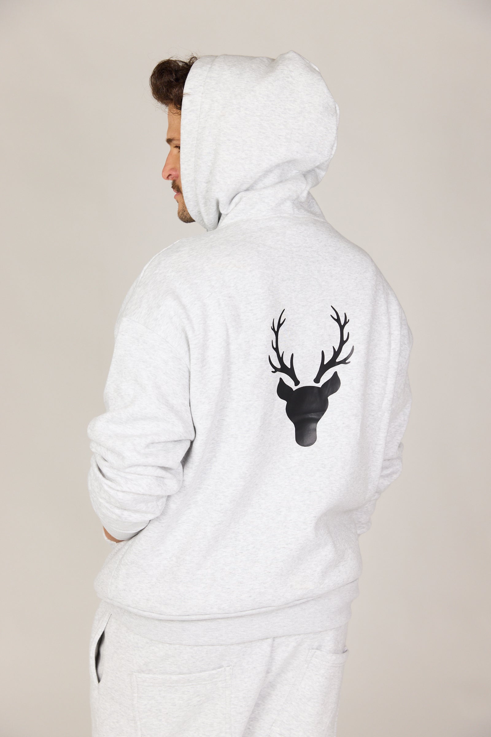 חליפת טרנינג בד פוטר עם לוגו -לבן