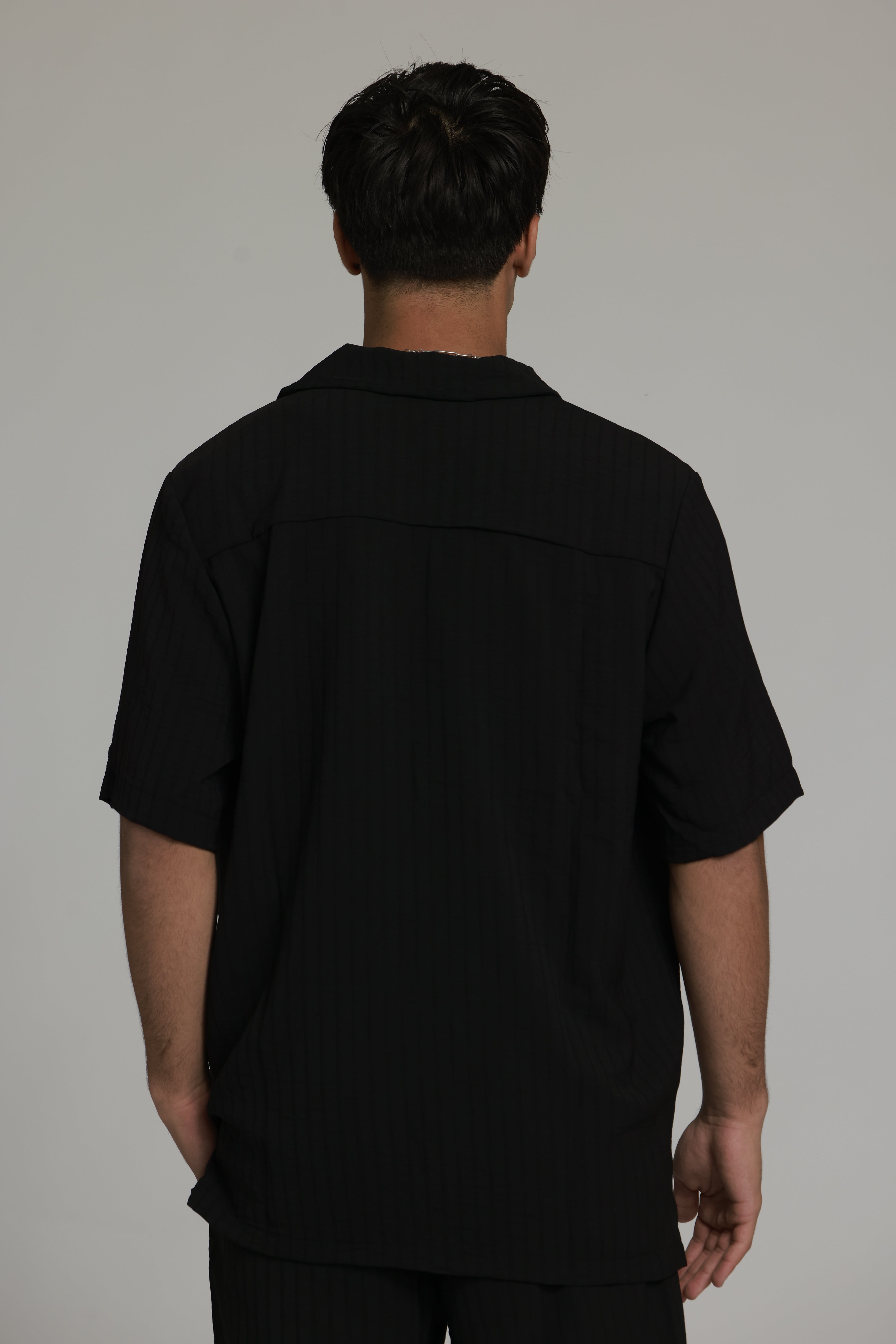 חליפת פסים | שחור