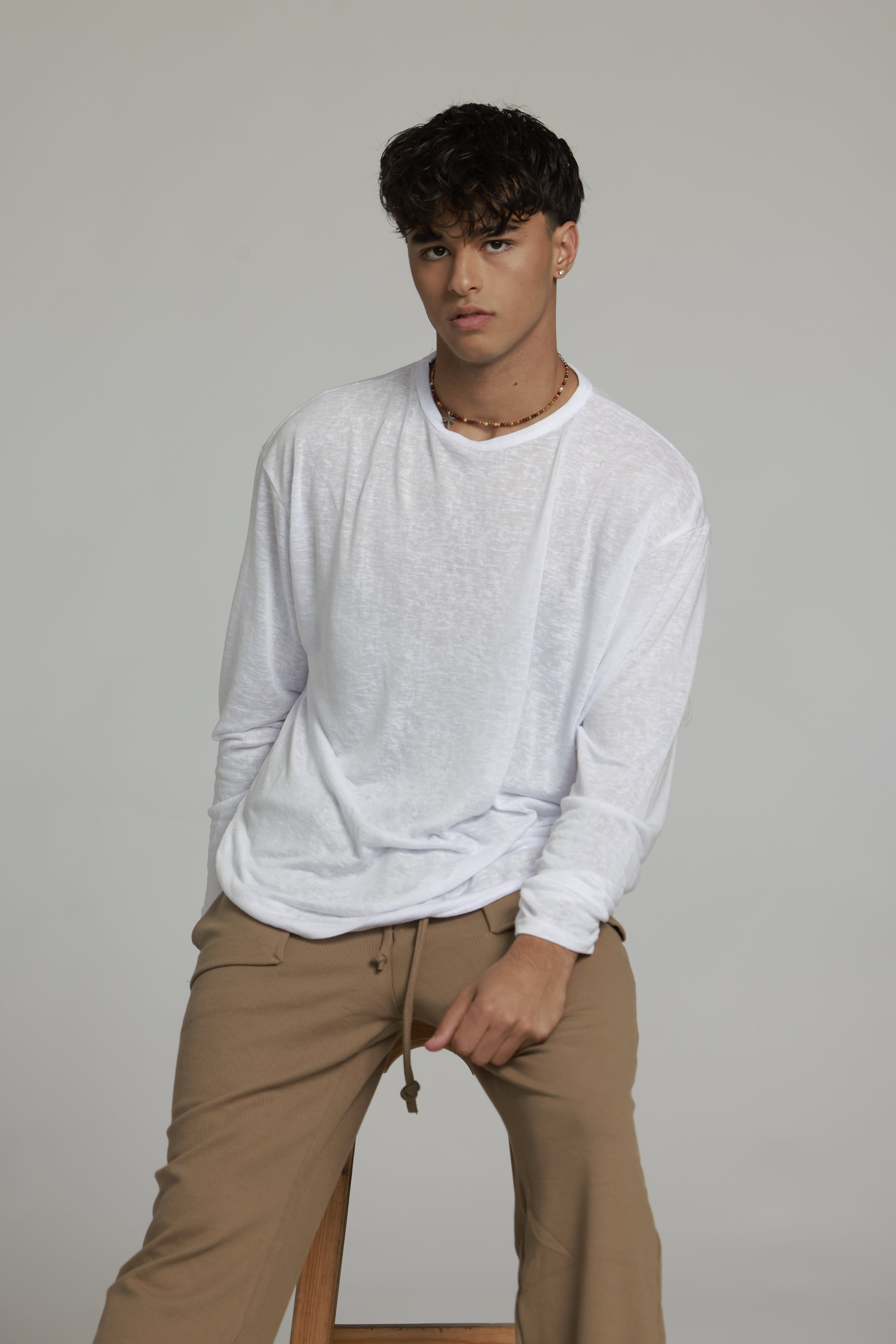 חולצת סלאב עגול | לבן